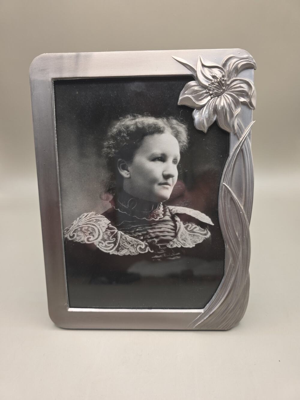 Vintage Seagull Pewter Lily Flower Picture Frame Art Nouveau Silver Tone 5x7